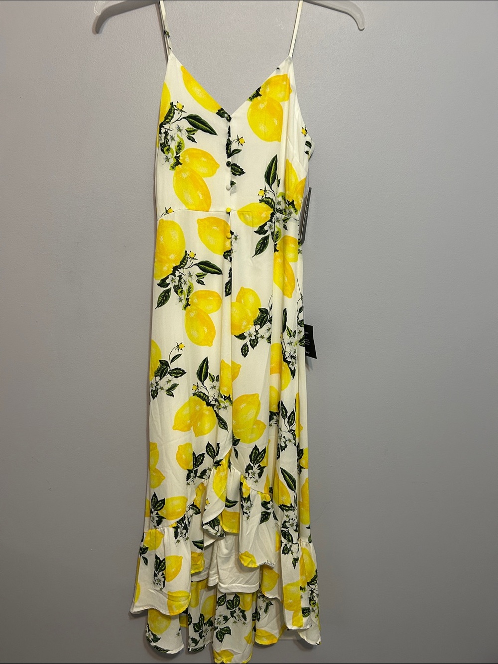 🍋 Lulu’s Lemon Print Sundress 🍋 - Picture 3 of 13